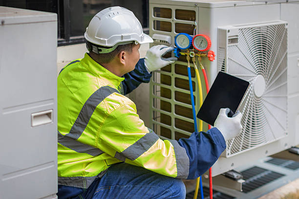 Professional Heat Pump Repair technician working in Bordentown, NJ